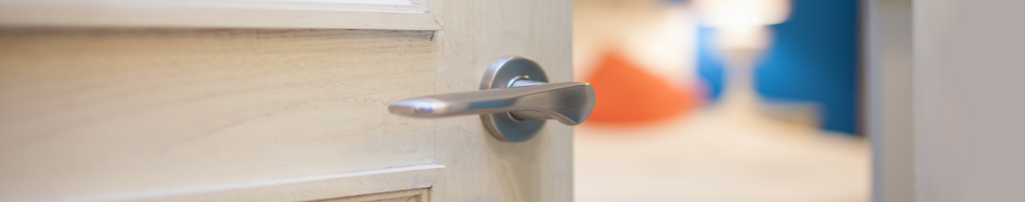 open door and handle